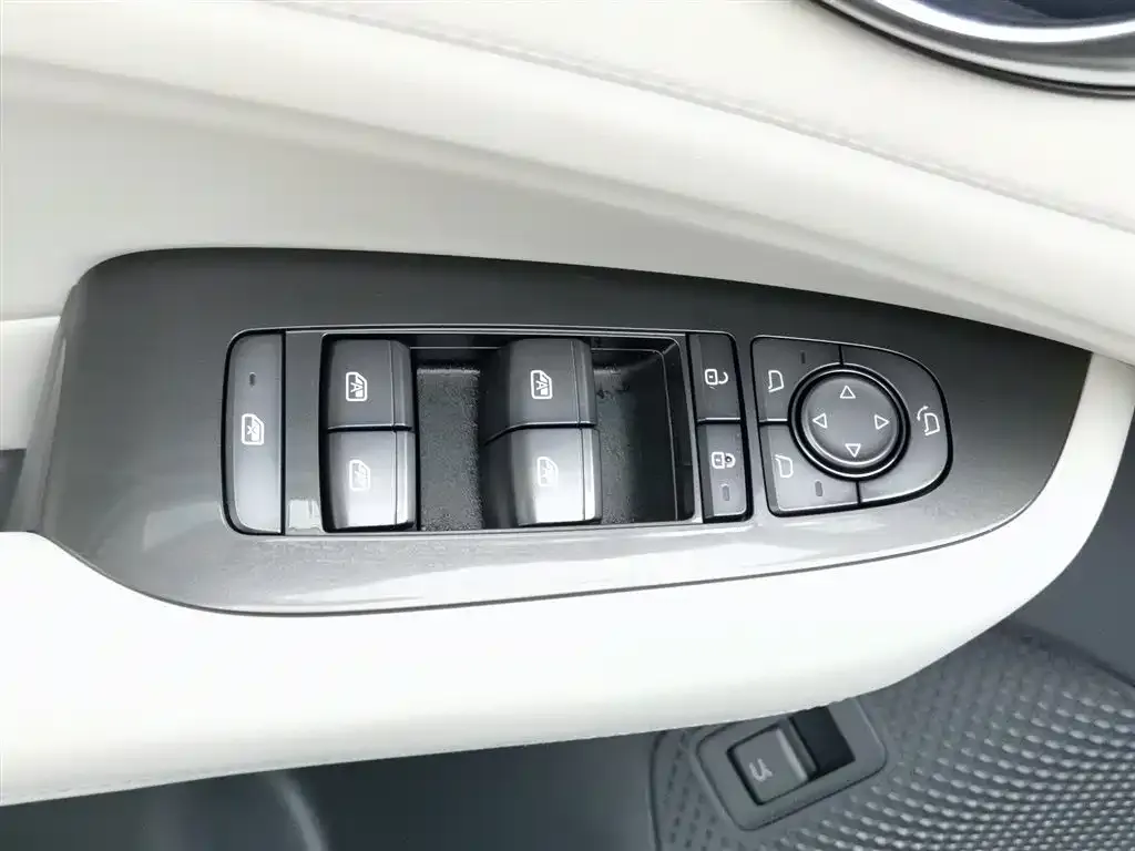 BYD Seal 06GT 2024 из CN, фото 9