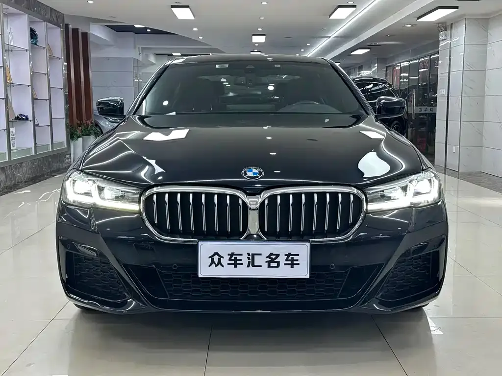 BMW 5 Series — фото 10