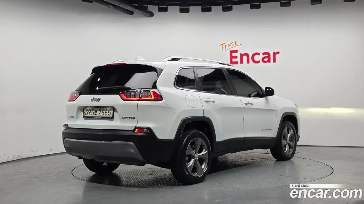 Jeep Cherokee 2021 из KR, фото 3