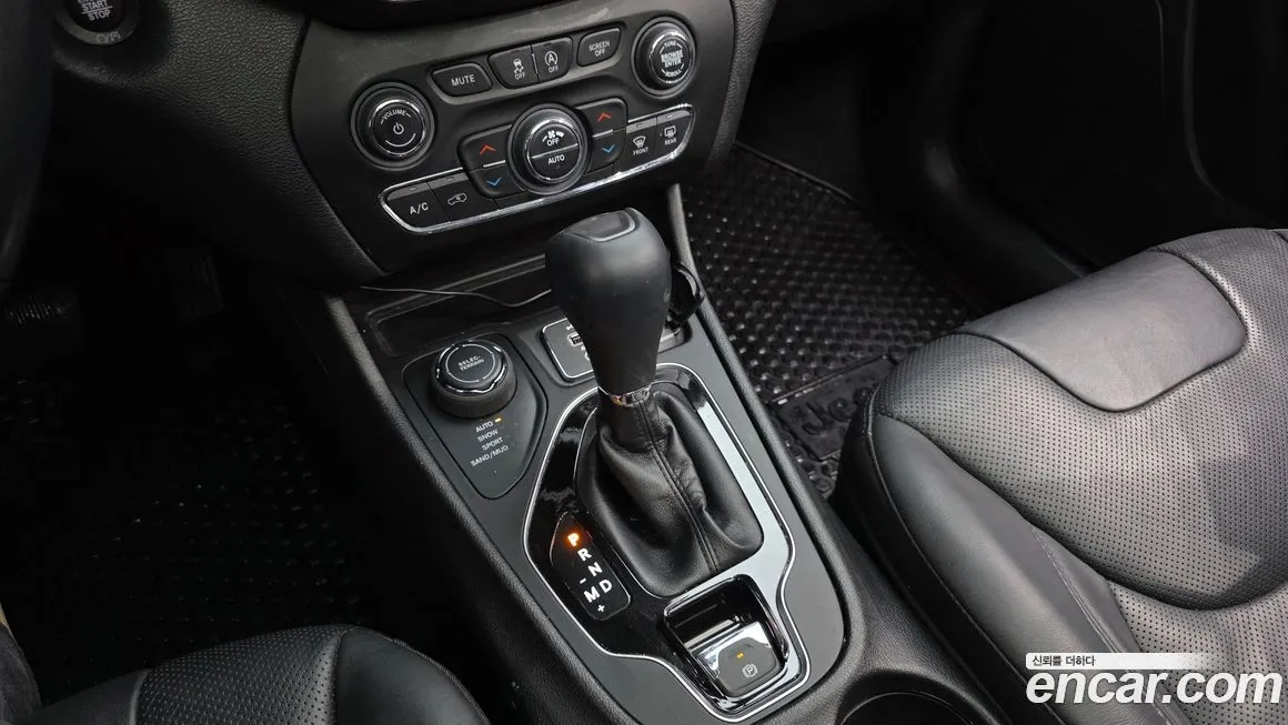 Jeep Cherokee 2021 из KR, фото 8