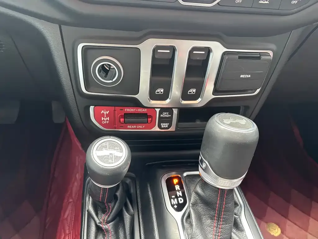 Jeep Wrangler 2021 из CN, фото 6