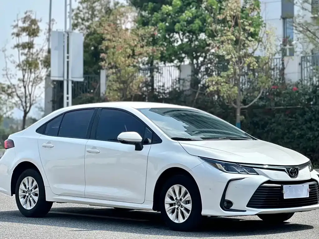 Toyota Corolla 2023 из CN, фото 5