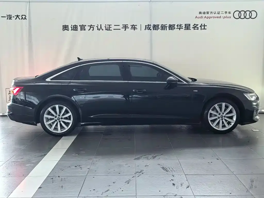 Audi A6L — фото 9