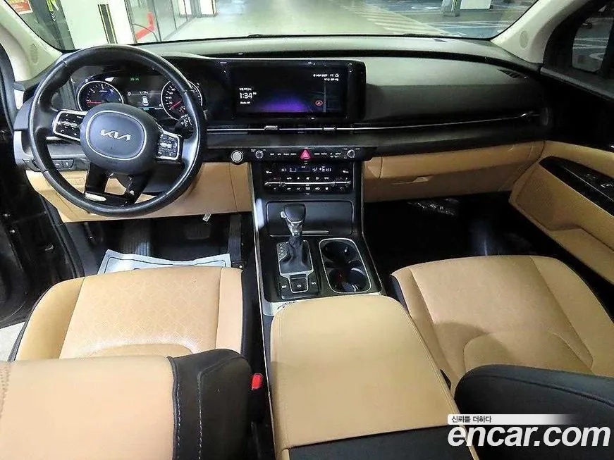 Kia Carnival — фото 4