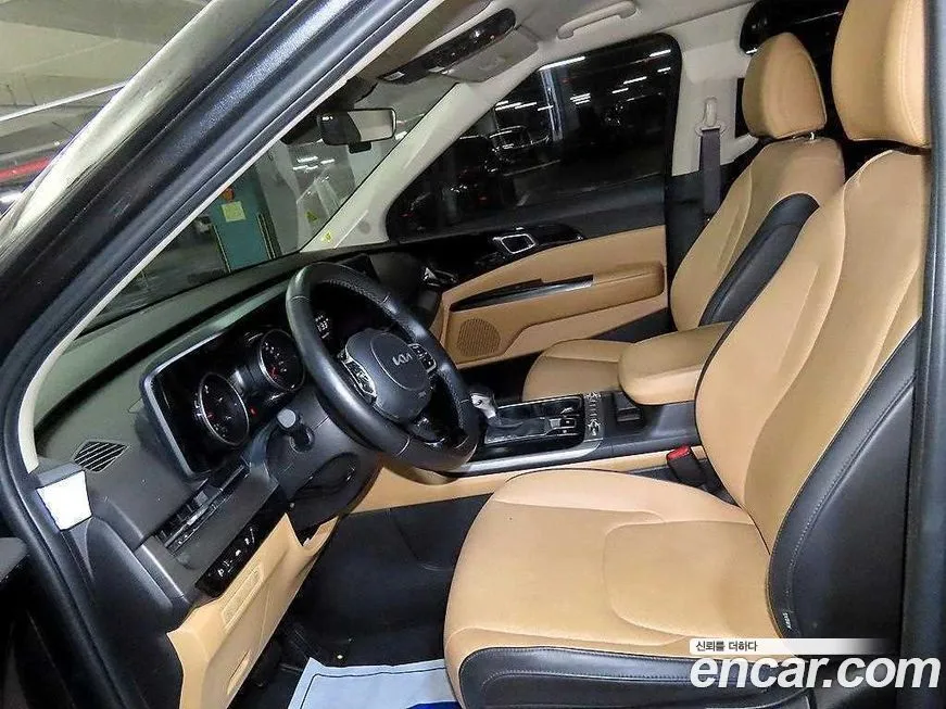 Kia Carnival — фото 10