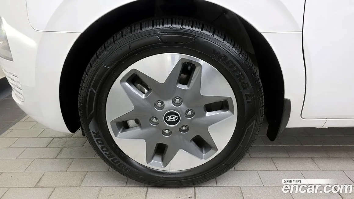 Hyundai Staria — фото 8