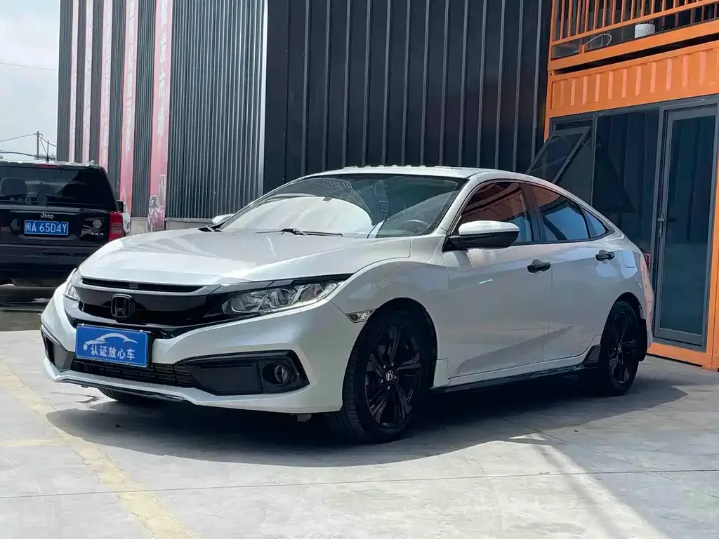 Honda Civic — фото 1