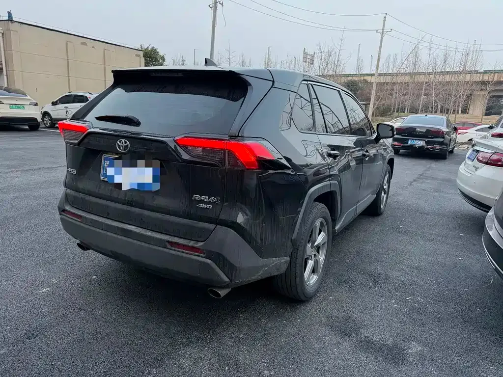Toyota RAV4 2022 из CN, фото 9