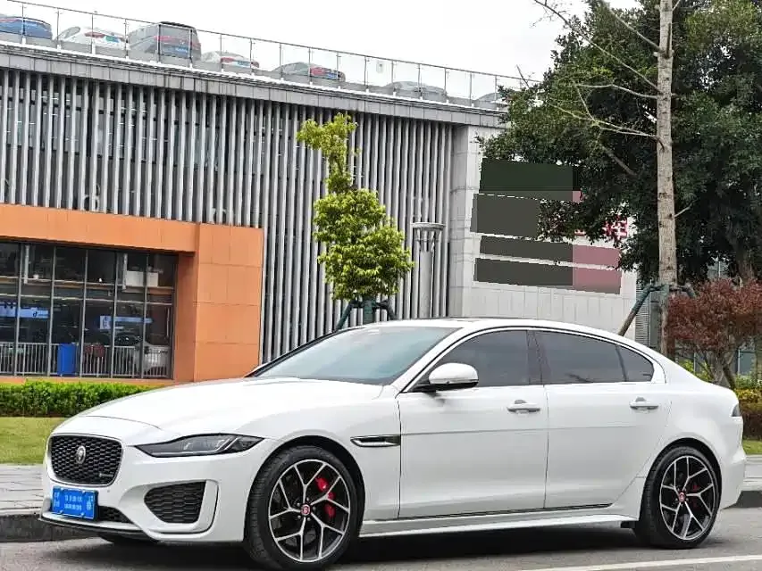 Jaguar XEL — фото 1