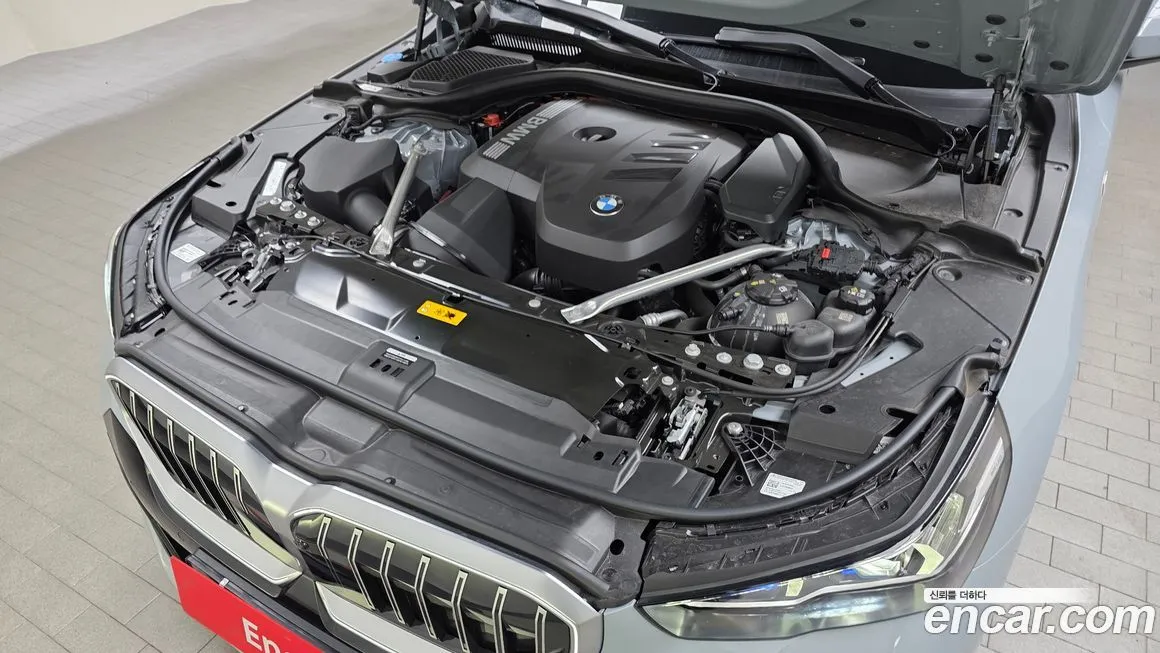 BMW 5-Series 2025 из KR, фото 8