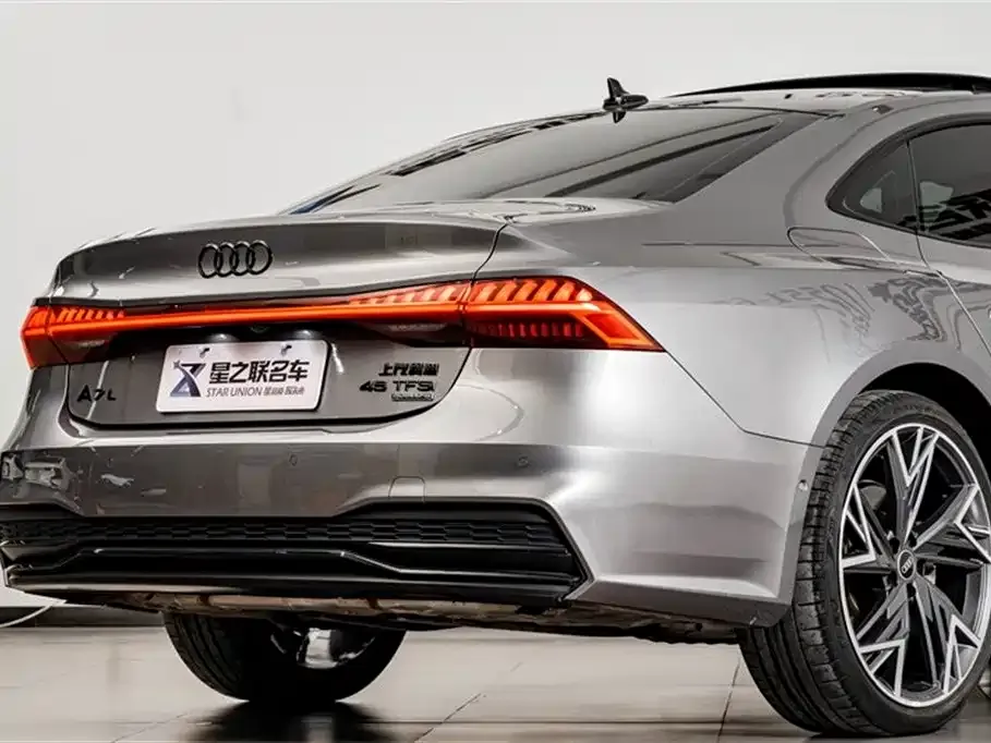 Audi A7L 2023 из CN, фото 10