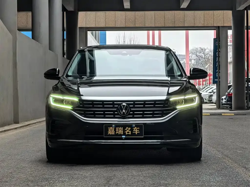 Volkswagen Passat — фото 8