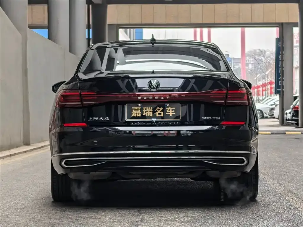 Volkswagen Passat — фото 9