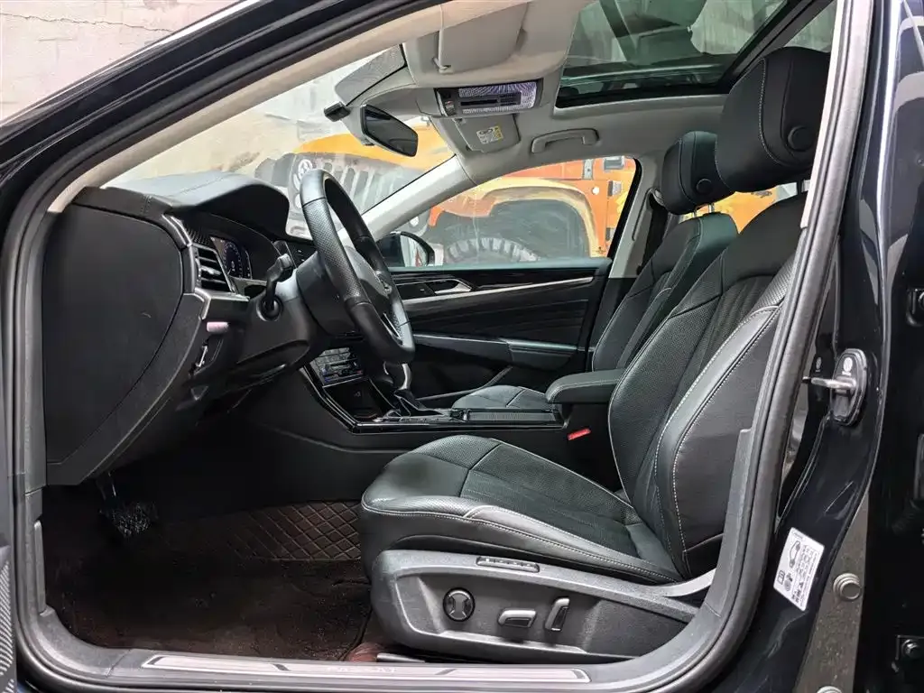 Volkswagen Passat — фото 4