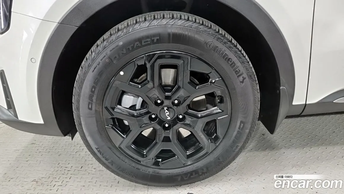 Kia Sorento — фото 10