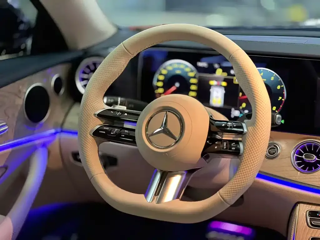 Mercedes-Benz E-Class (Import) — фото 10