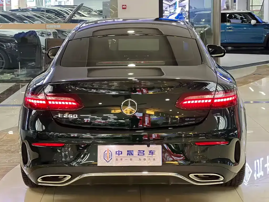 Mercedes-Benz E-Class (Import) — фото 4
