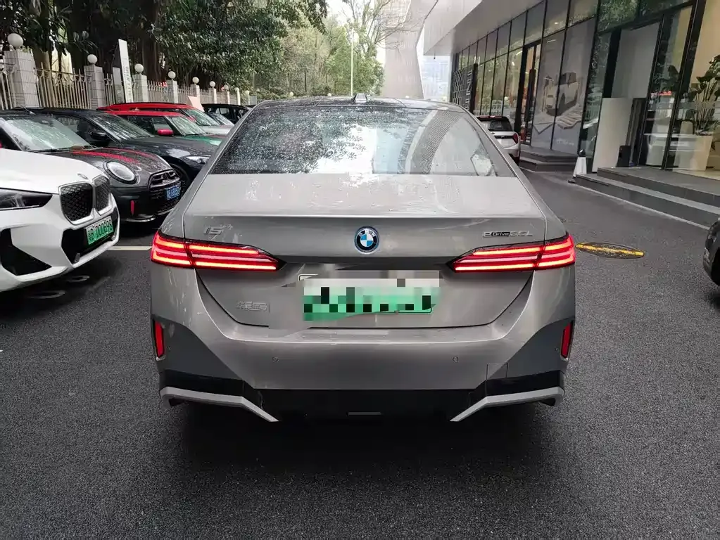 BMW i5 2025 из CN, фото 8