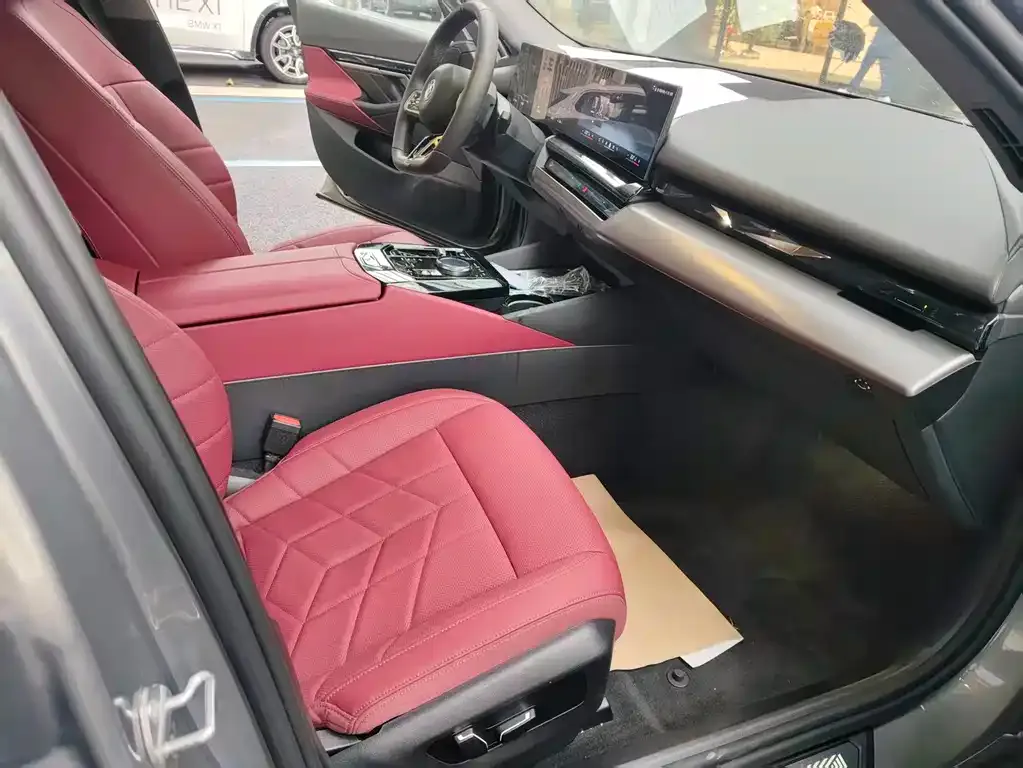 BMW i5 2025 из CN, фото 5