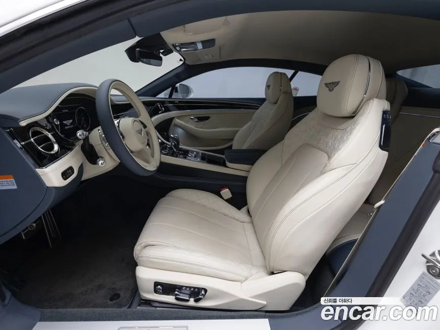 Bentley Continental 2023 из KR, фото 9