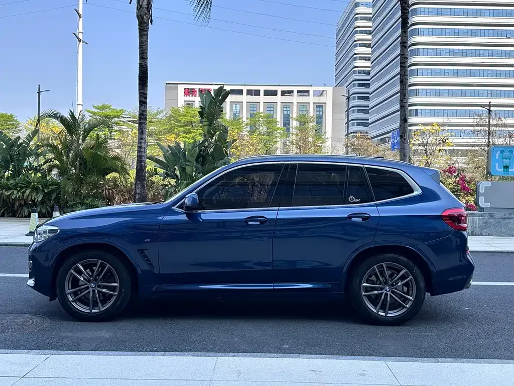 BMW X3 — фото 10