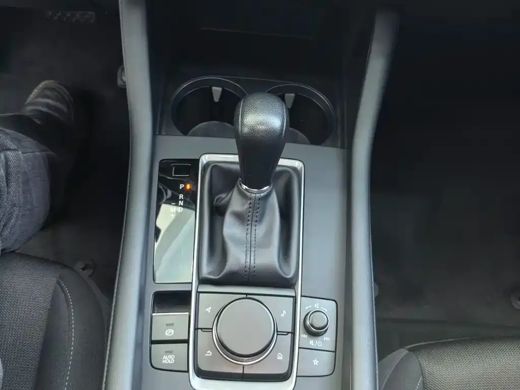 Mazda 3 Axela 2021 из CN, фото 2