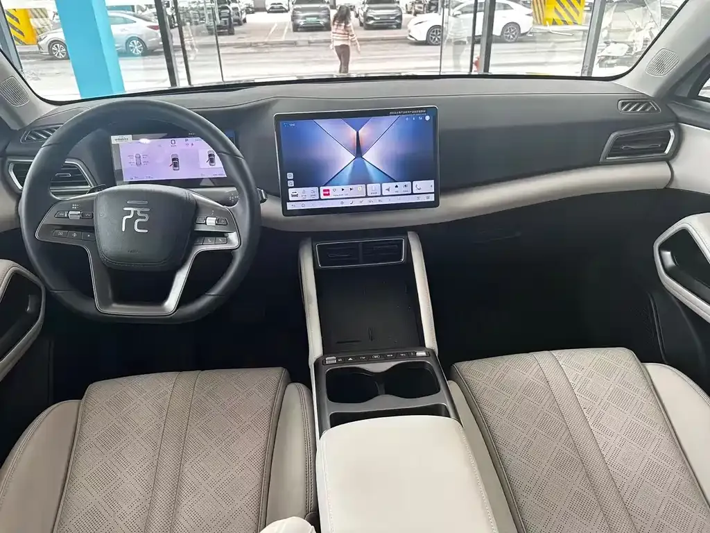 BYD Yuan UP 2025 из CN, фото 3