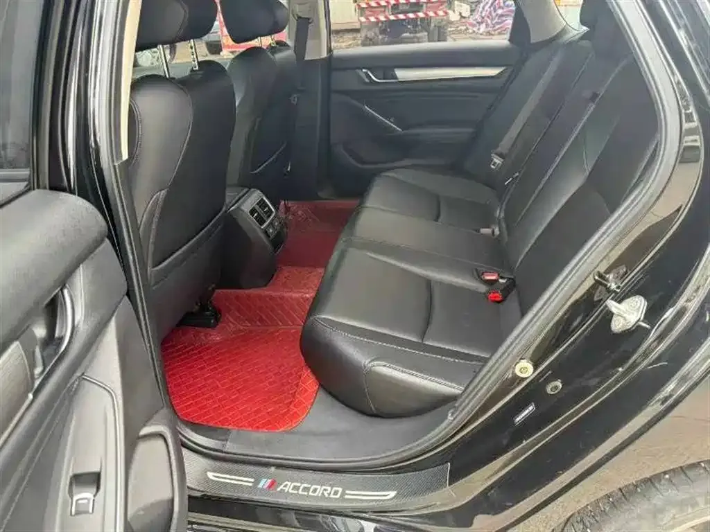 Honda Accord — фото 2