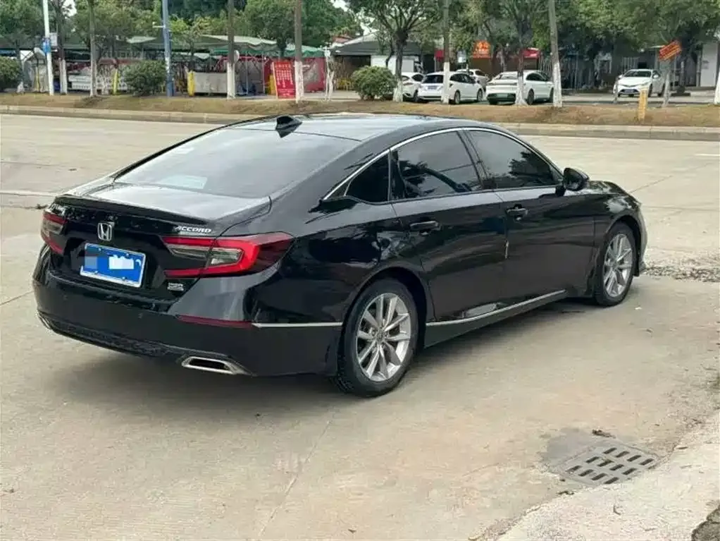 Honda Accord — фото 4