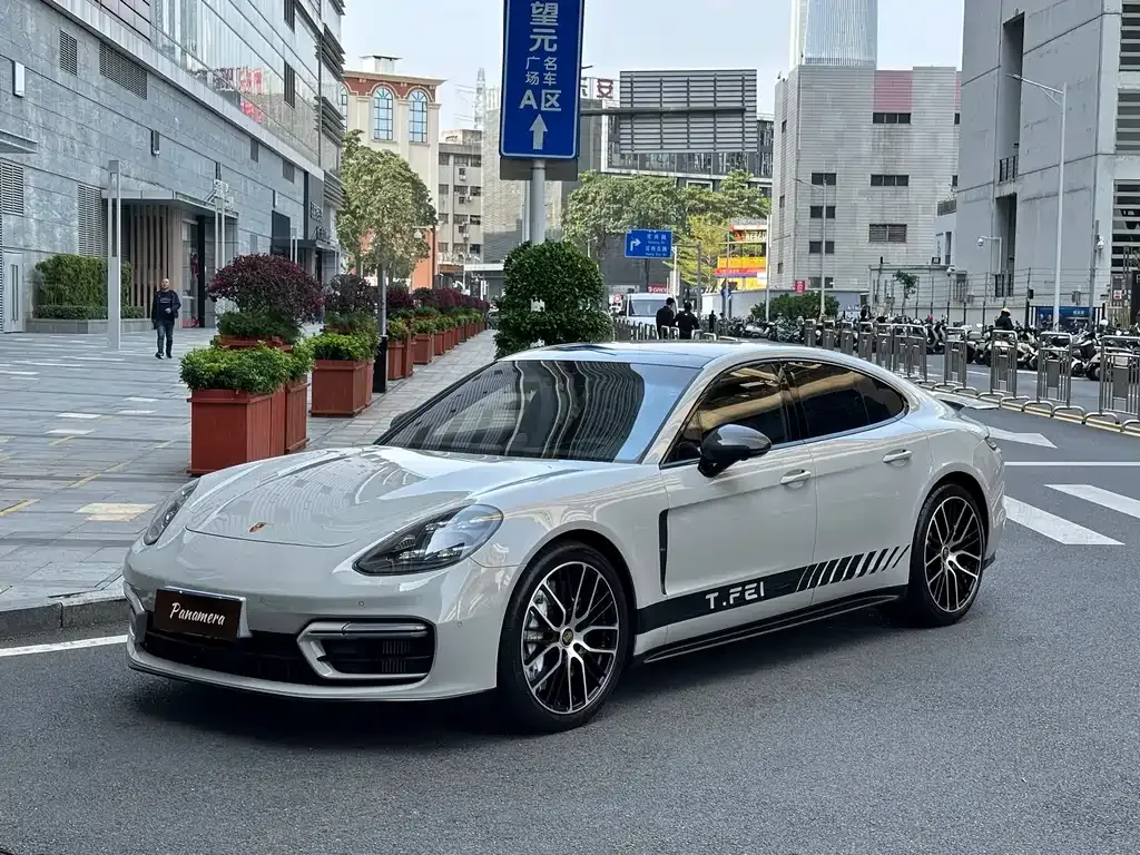 Porsche Panamera 2023 из CN, фото 1