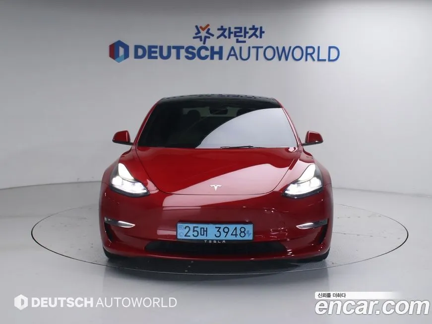 Tesla Model 3 — фото 8
