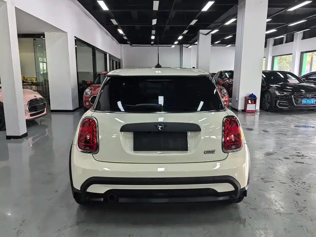 MINI Cooper (3-door) 2022 из CN, фото 9