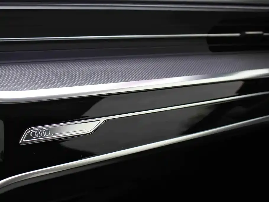 Audi A6L — фото 6
