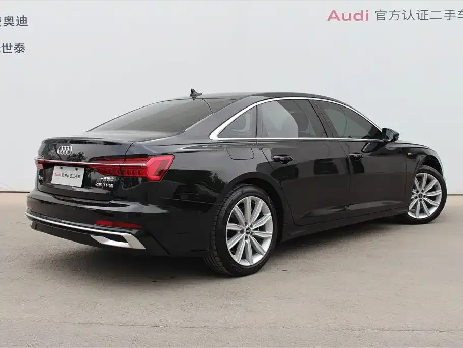 Audi A6L — фото 7