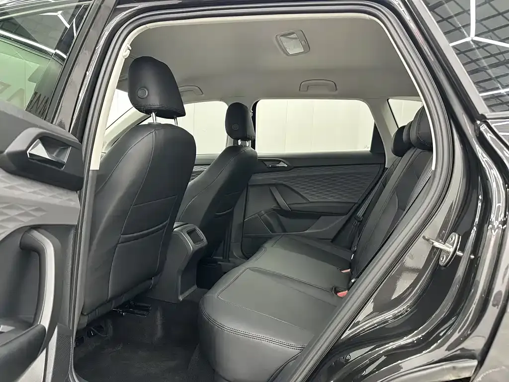 Volkswagen Tharu 2022 из CN, фото 10