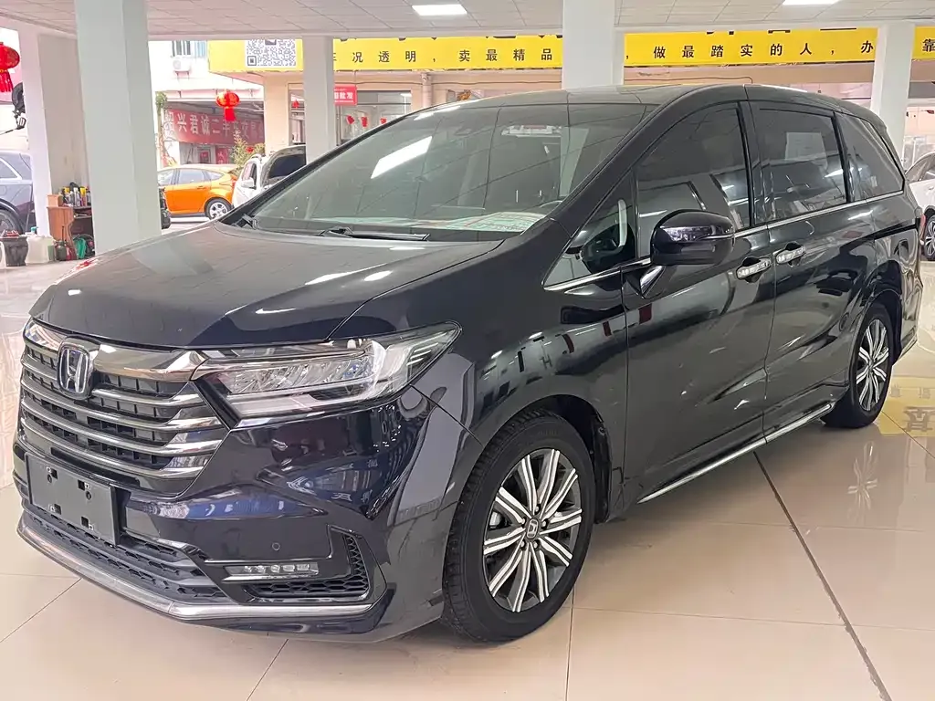 Honda Odyssey — фото 1