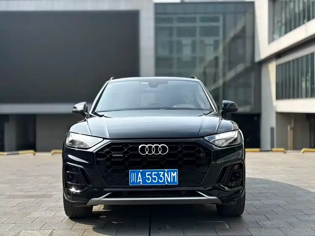Audi Q5L — фото 3
