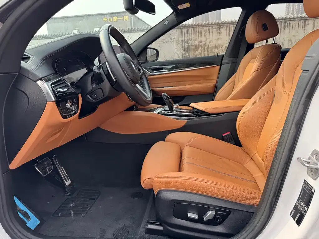 BMW 6 Series GT 2021 из CN, фото 4
