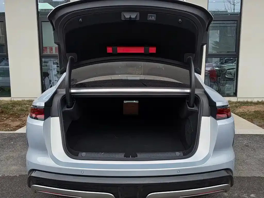 BYD Han L 2025 из CN, фото 5