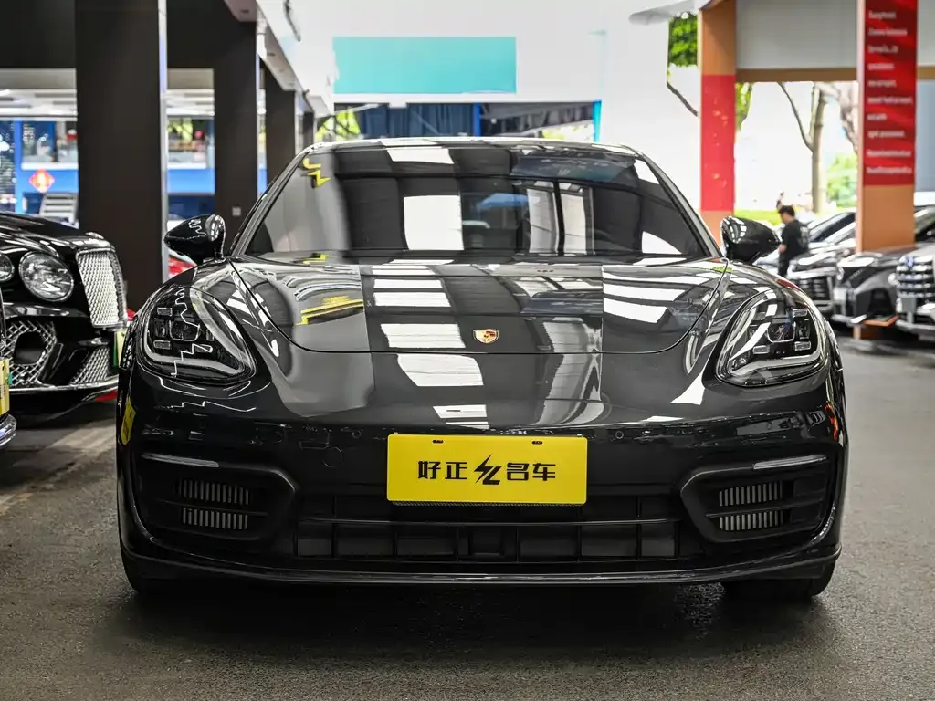 Porsche Panamera 2022 из CN, фото 2