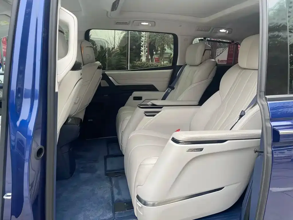 Buick Century 2023 из CN, фото 5