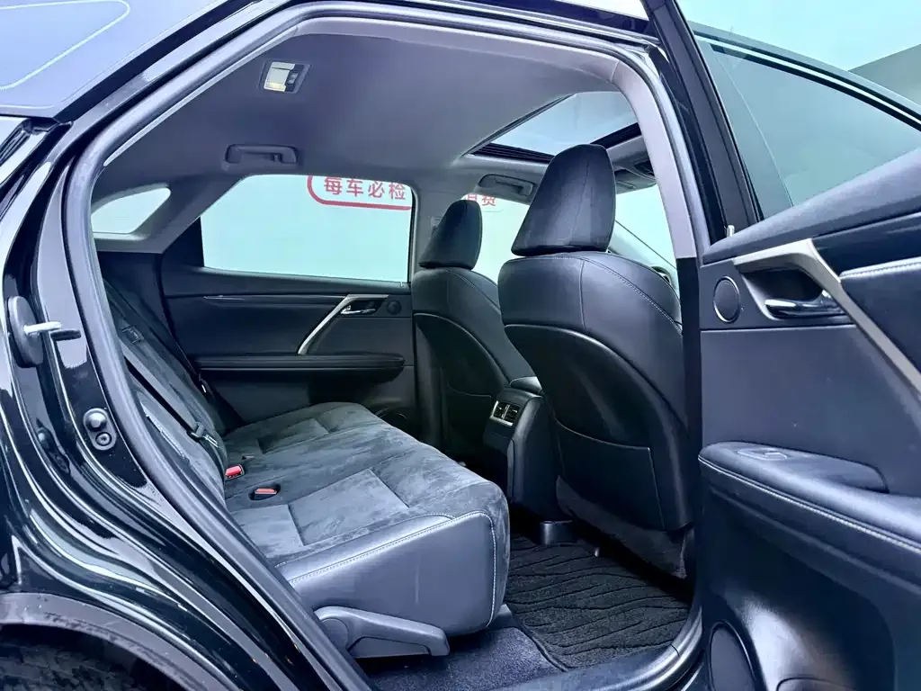 Lexus RX — фото 9