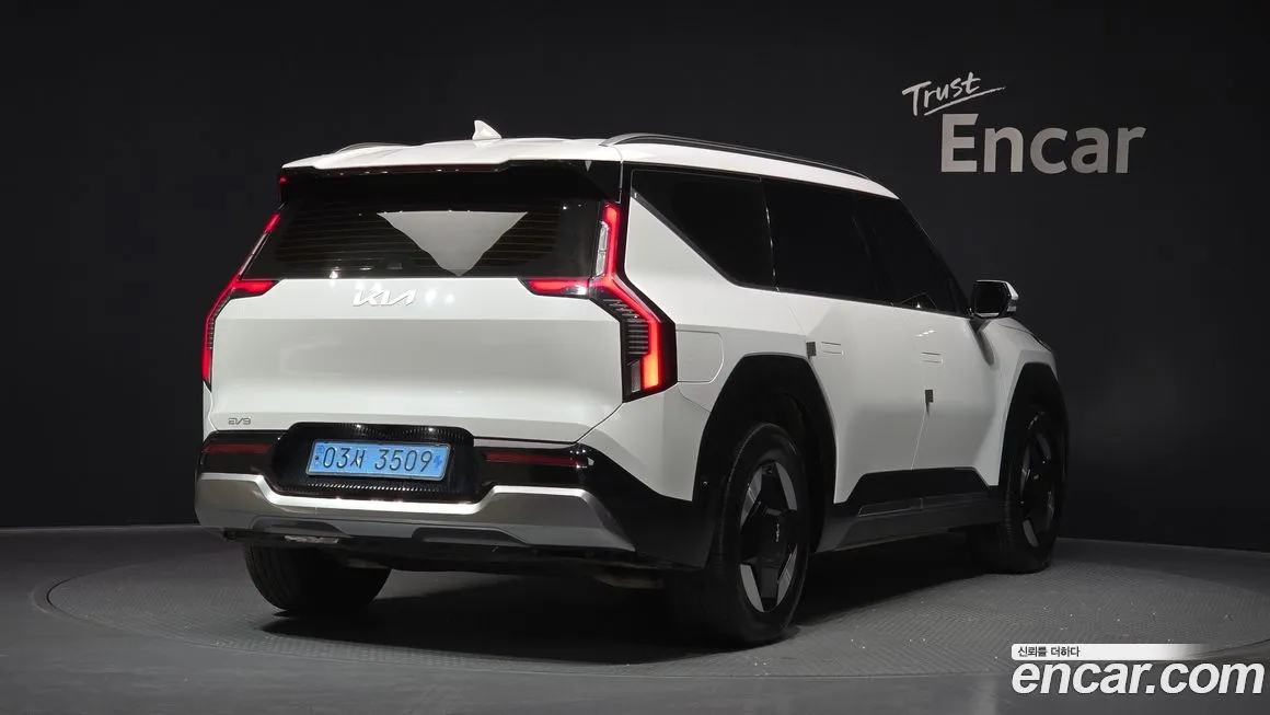 Kia EV9 2024 из KR, фото 4