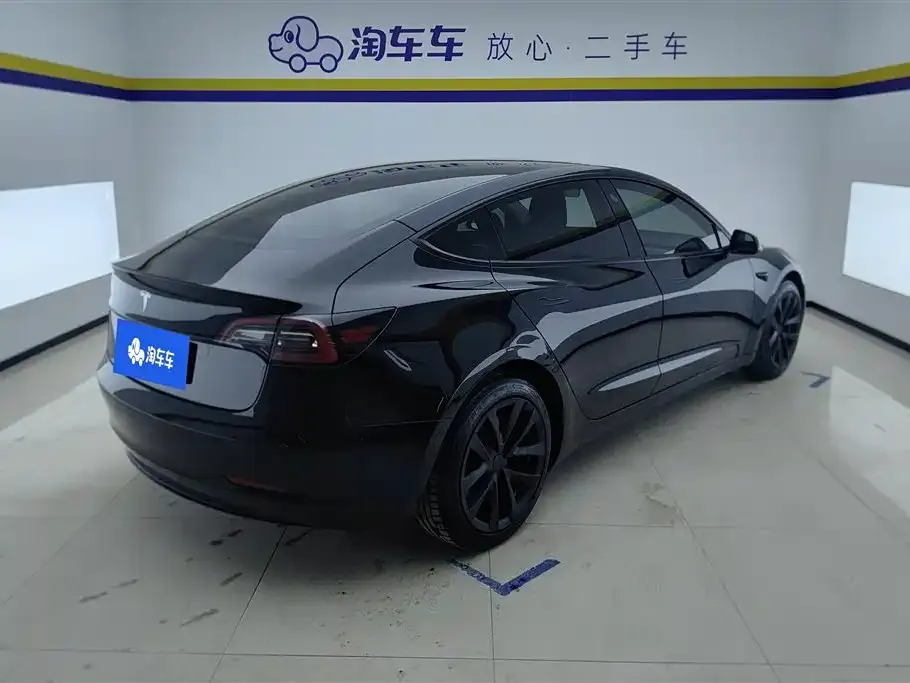 Tesla Model 3 — фото 2