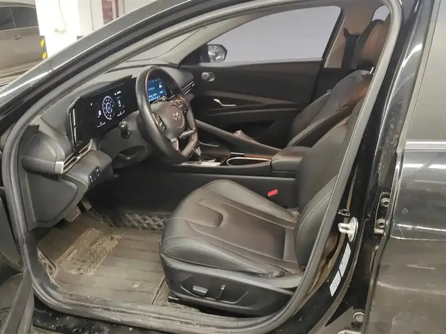 Hyundai Elantra 2021 из CN, фото 4