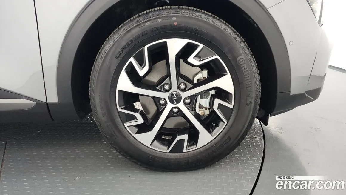 Kia Sportage — фото 7