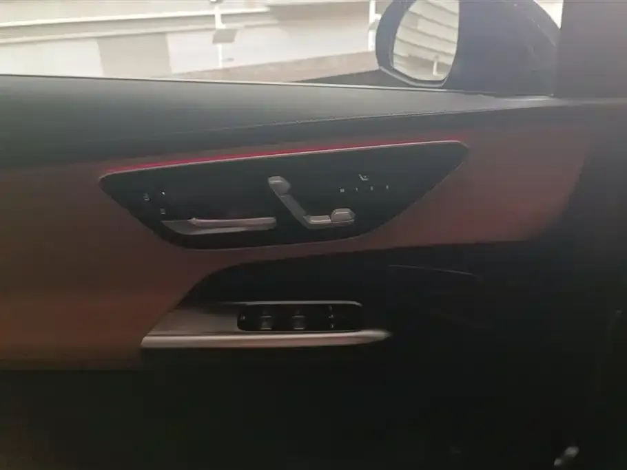 Mercedes-Benz GLC 2024 из CN, фото 4