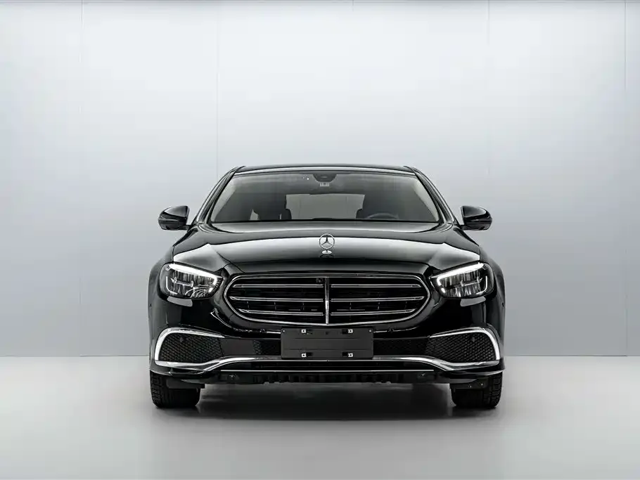Mercedes-Benz E-Class — фото 10