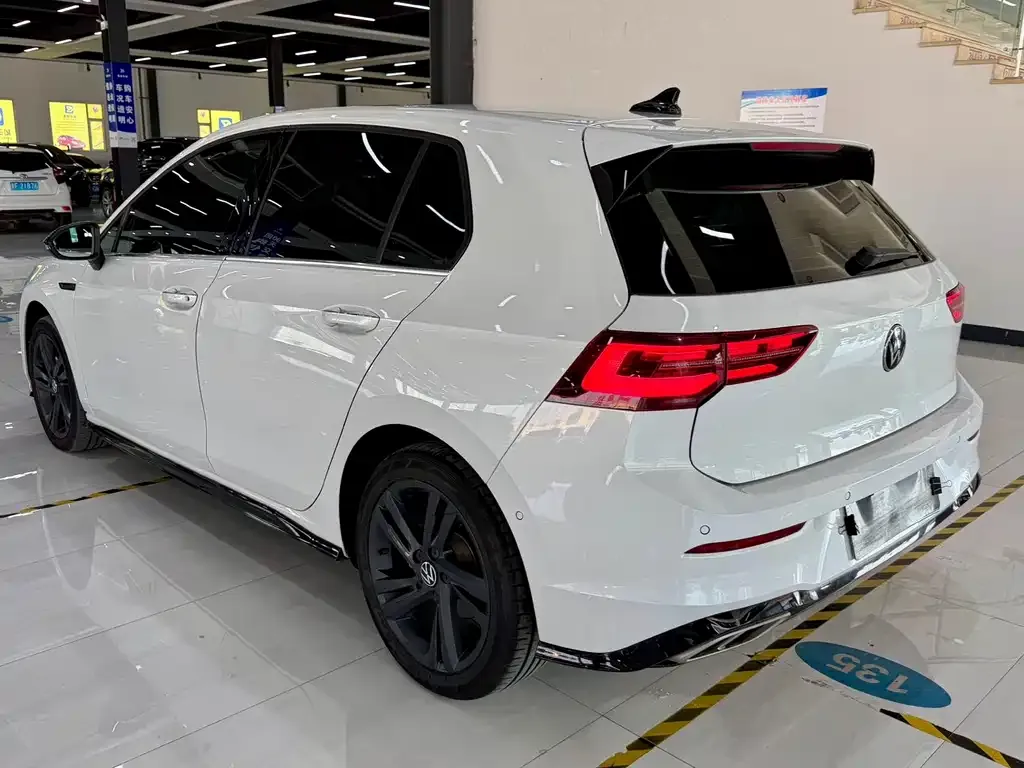 Volkswagen Golf 2021 из CN, фото 3