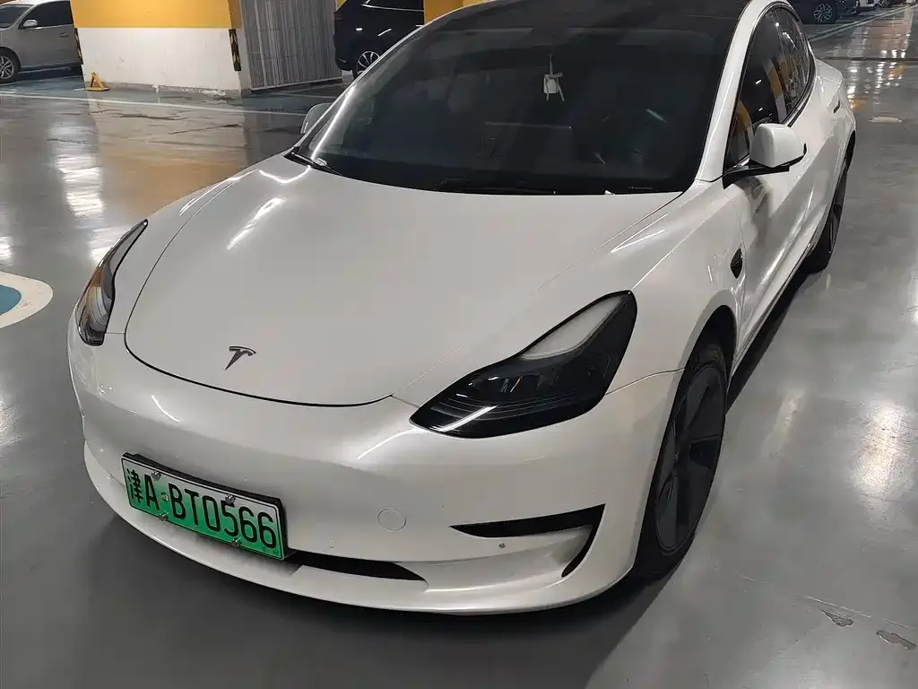 Tesla Model 3 — фото 2